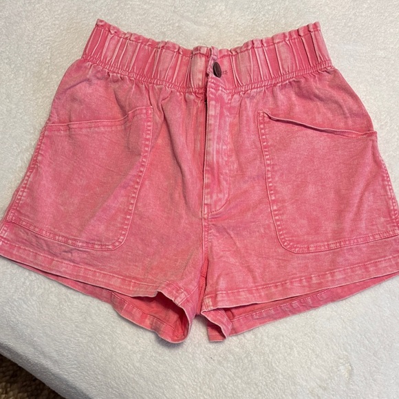 Entro Pink Women's Shorts - Picture 1 of 2